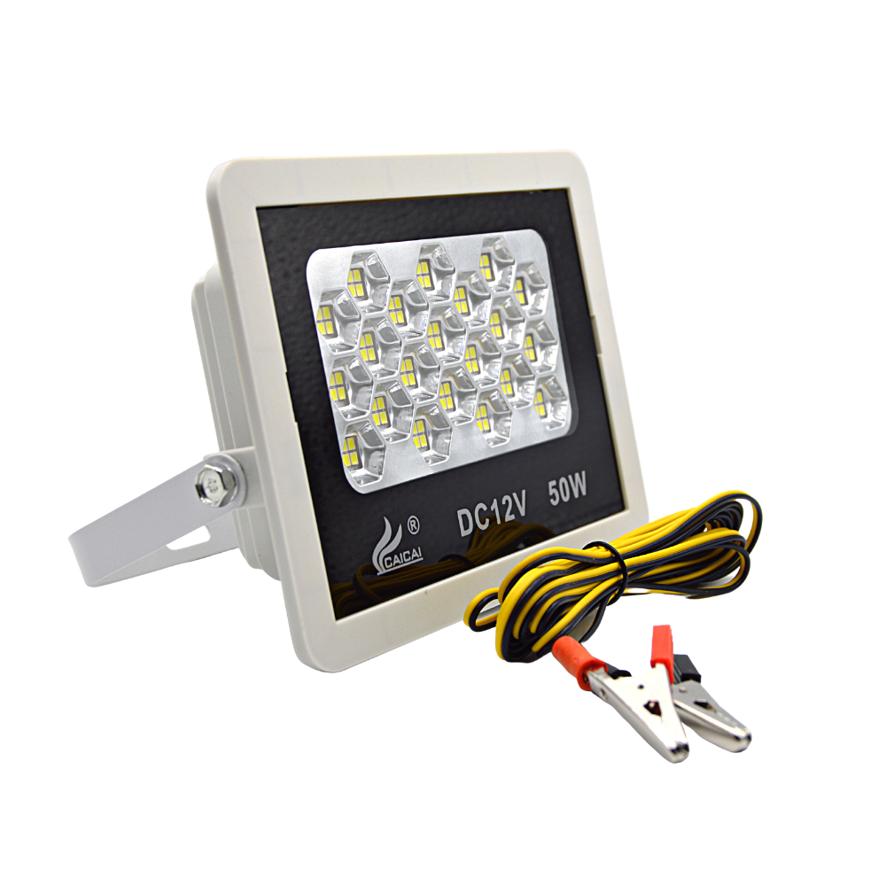 LED fényszóró fogókkal, 50 W, 12 V, 84 LED, kempinghez   